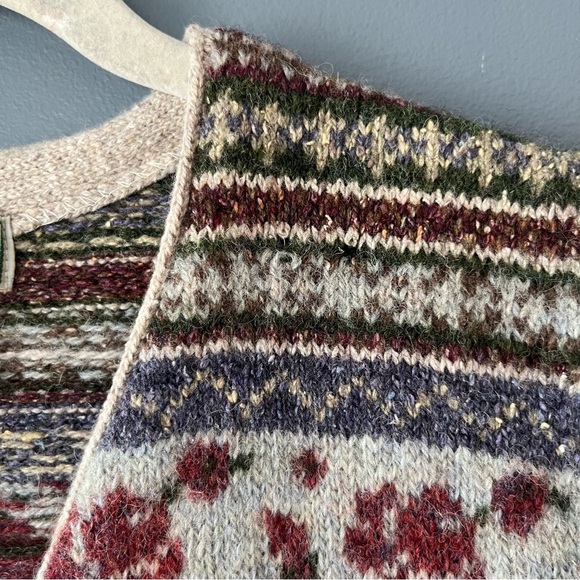 Vintage L.L. Bean Wool Silk Fair Isle Sweater Vest - Picture 3 of 6